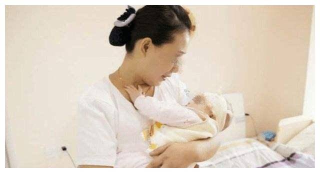 陕西西安女子月薪1万9请的月嫂竟然虐待婴儿7天竟虐待20余次(图3)